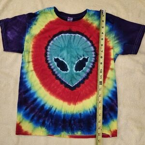 Tye dye alien top nwot